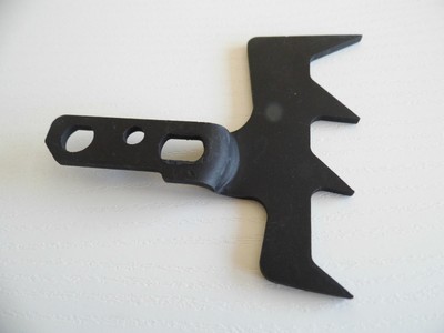 Anschlagkralle am Seitendeckel für Stihl 034 AV MS 340 bumber spike