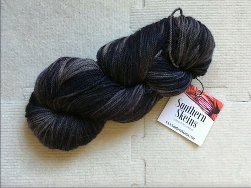 Southern Skeins Hand Dyed DK Weight Sock Yarn 3.5 oz 275 yds Merino Wool Nylon - Picture 1 of 3