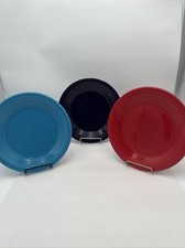 Preowned Lot 3 Fiesta Fiestaware HLC Assorted Colors Dinner Plates 10.5  USA