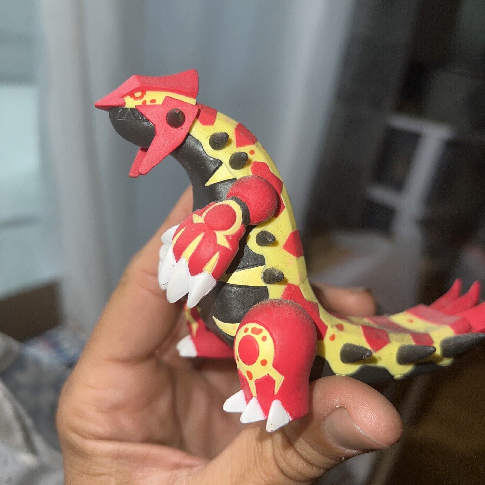 Boneco lendário de Pokémon Tomy de 10 cm, Groudon, 1 : .com