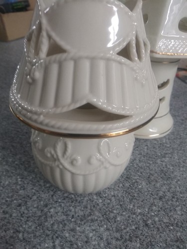 2 Ceramic Filigree Tea Light Pedestal and Shade Ivory 7 1/4” &5 1/2 - Picture 16 of 17