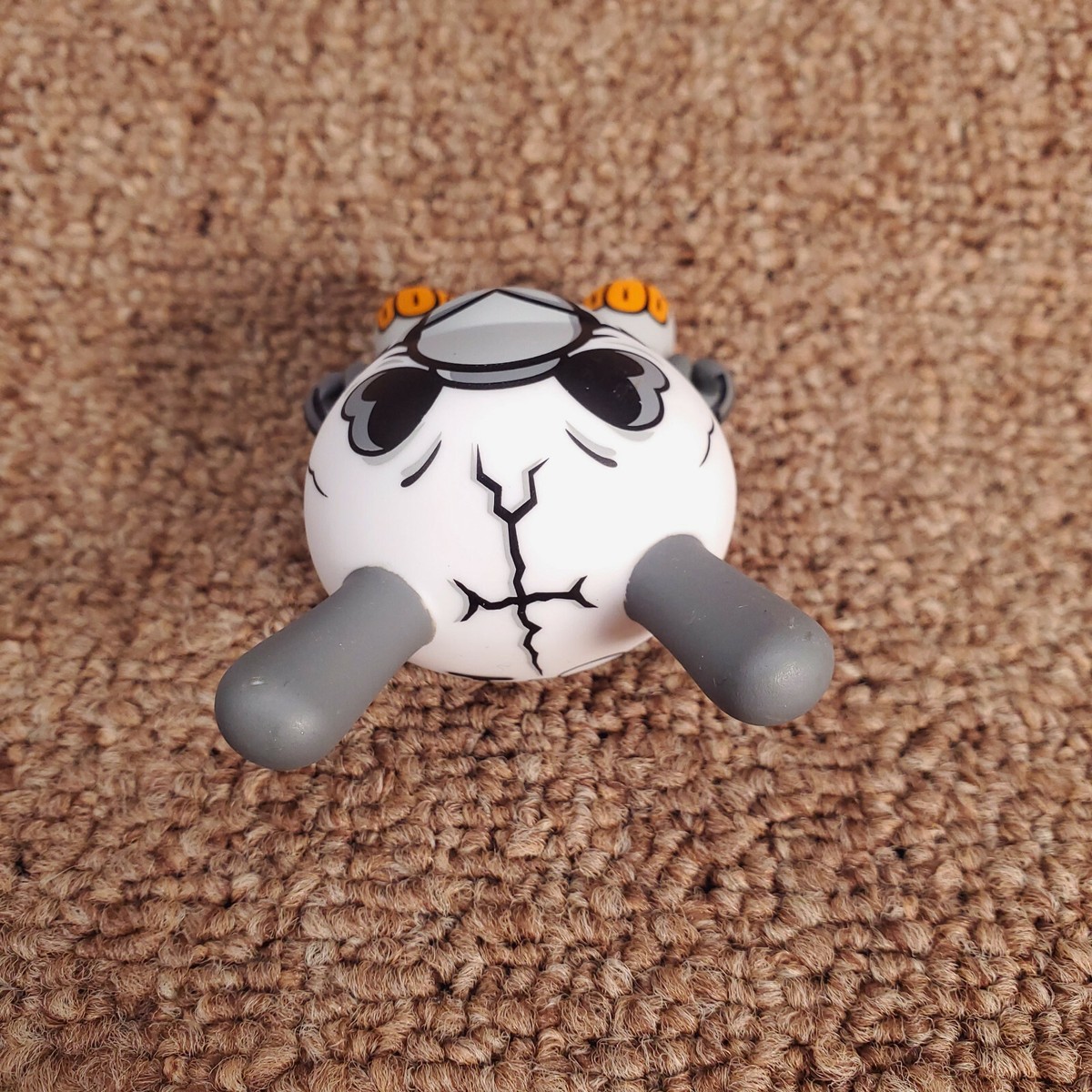 STAPLE×kidrobot ピジョン　フィギア Product Preview - Kidrobot x Staple Pigeon - Kidrobot Blog