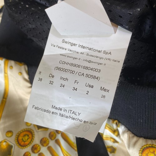 VERSACE JEANS Chaqueta Bomber Estampada Barroca Negra Oro Blanco - Imagen 13 de 14