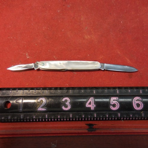 MINT 1965-1969 CASE PEN KNIFE MOTHER OF PEARL HANDLES 82053 - Picture 8 of 13