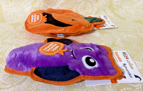 Outward Hound 2-Pack HALLOWEEN DURABLEZ BAT & PUMPKIN Dog Toy New -FREE SHIPPING - Foto 4 di 9