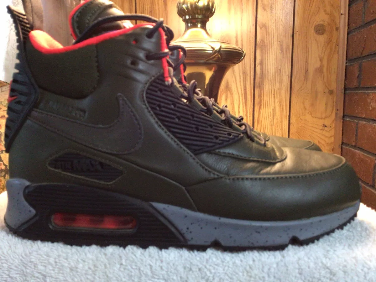 Men's NIKE Air Max 90 Sneakerboot WATERPROOF Sz. 7 Dark Loden/Black |