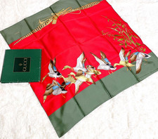 GUCCI Bird Scarf Large Size 100 Silk Duck Green Red 88 x 88cm Italy w/Box