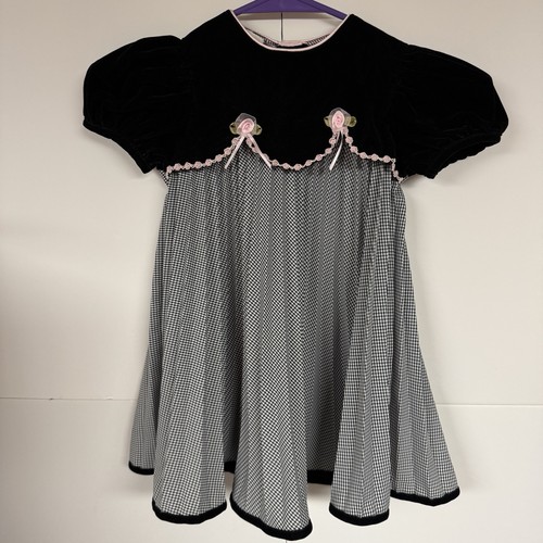 Youngland Black White Dress Kids Light Pink Rose Flower Velvet Fabric Size 4 - Picture 1 of 6