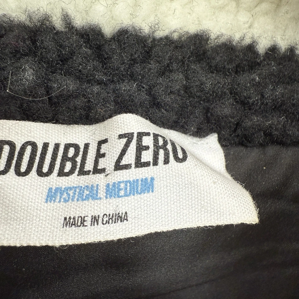 Double Zero Checkered Vest Womens Medium Black Cream Sherpa Cozy - Image 4 of 4