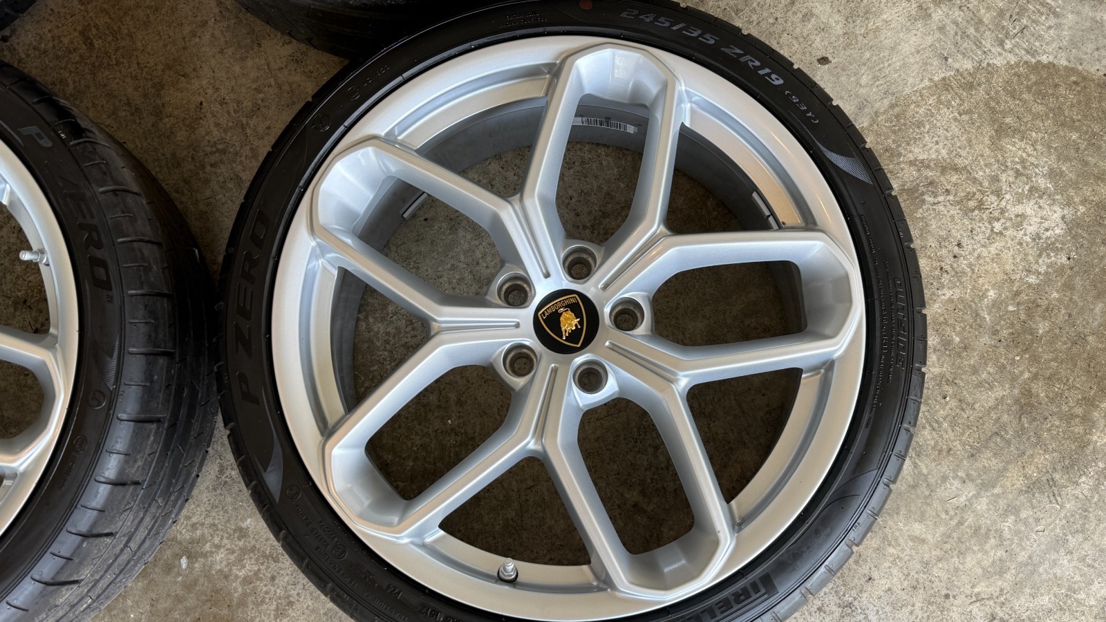 19" LAMBORGHINI WHEELS TIRES RIMS OEM SET HURACAN SILVER STOCK FACTORY EVO LP580