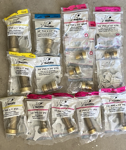 Sharkbite - 14 LOT - 3x UIP120, 4x UIP3008, 3x UIP3020, 2x UIP4016, 1x UIP716A - Picture 1 of 7