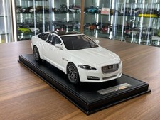 Jaguar XJL White Motorhelix Limited to 66 pcs Collector Model Car [1/18 Resin]