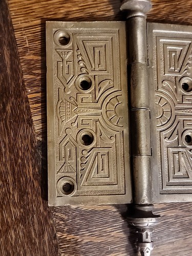 SET #1 EXCEPTIONAL R&E VICTORIAN EASTLAKE BRASS 5"x5" STEEPLE TIP DOOR HINGES - Picture 2 of 20