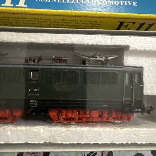 PIKO ~E11 ~HO SCALE - Picture 3 of 4