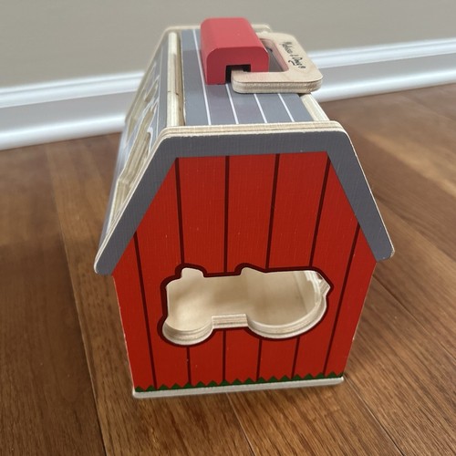 Melissa & Doug Wooden Take-Along Sorting Barn Toy with Flip-Up Roof, 9 Pieces. - Picture 6 of 8