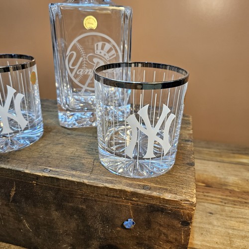 NY Yankees KRISTALL gravierte Karaffe & Brille Set Baseball Team Dekor ☆DEUTSCHLAND - Bild 3 von 8