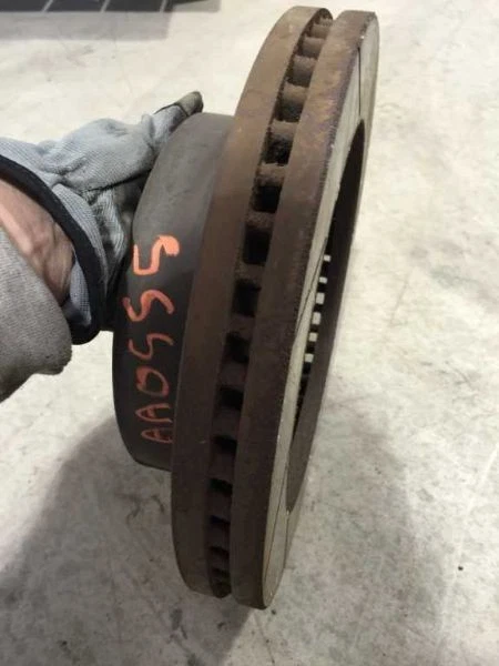 01 02 03 04 05 06 07 08 09 10 SIERRA 2500 6.0L AT 4X2 ROTOR FRENO DELANTERO 17624 Foto 2 de 4