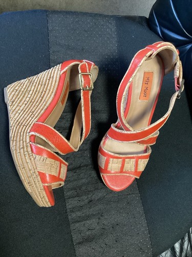 * Miz Mooz Kenya Women’s Sz 6 US Sandal Heel Wedge Leather Shoes Orange - Picture 16 of 17