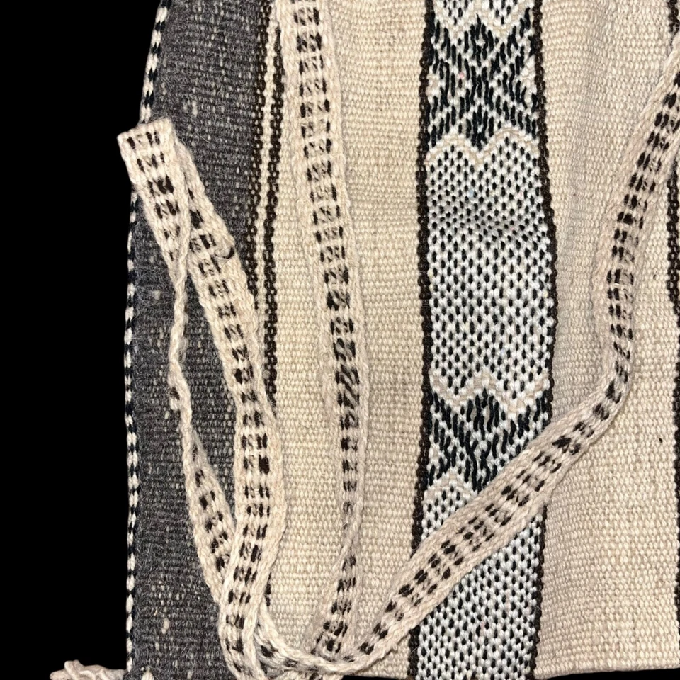 Vintage Bohemian Woven Wool Crossbody Tote Bag | Mexican Baja Pattern, Earthy - Image 4 of 4