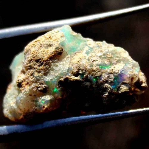 Piedra preciosa áspera de ópalo etíope 100 % natural puro de 11,80 quilates 14X22X9 mm ST-223 - Imagen 3 de 8