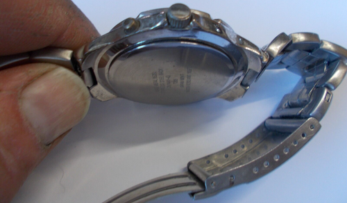 Armitron Alarm Chronograph Herrenuhr läuft und sieht super aus - Bild 8 von 10