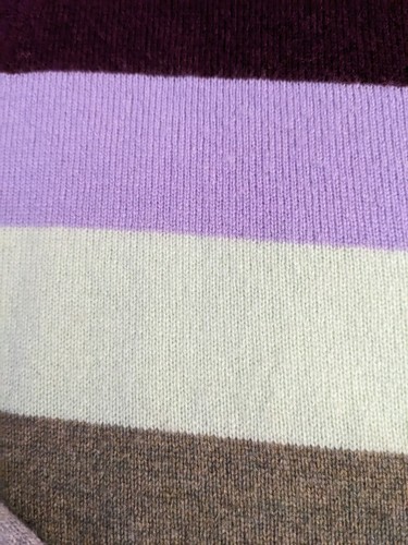 Gene Meyer 100% Soft Cashmere Women's Sweater Pullover, Crew Neck, Striped, Sz M - Picture 3 of 4