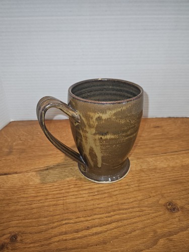 Vintage Coffee Mug Tea Cup Glazed Pottery Stoneware Brown Green MCM Signed - Picture 6 of 7