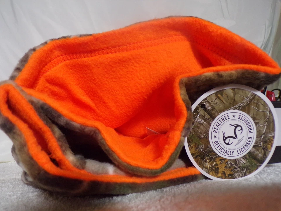 Original Cabela's Reversible Beanie/Gaiter Combo Realtree Xtra/Blaze - Image 3 of 4