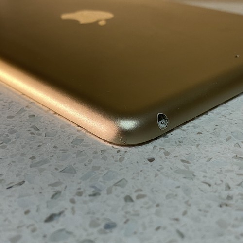 Apple iPad mini 3 A1599 - 64 GB, 7.9in - Gold Faulty Display /DO #111 - Picture 9 of 11