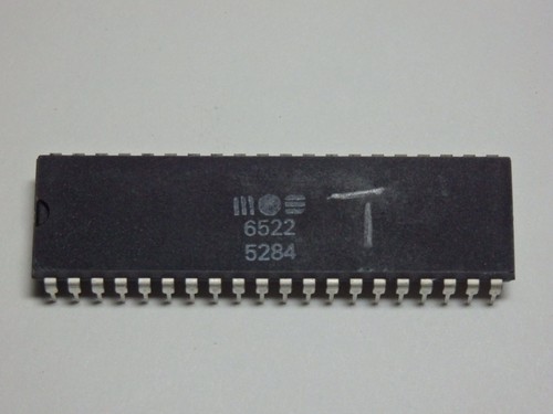 VIA chip for Commodore 1541 *Tested* MOS 6522 #2
