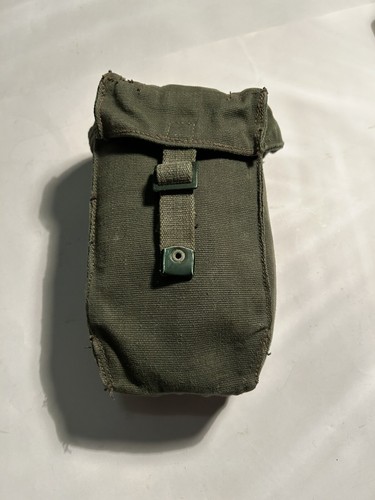 British Army 58 Pattern Water Bottle Pouch & Bottle ~ 1970 & 1972 datiert