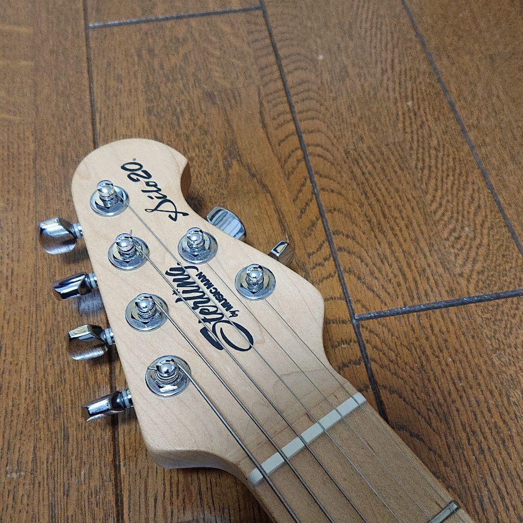 Sterling By MUSICMAN Silo20 Rear PU changed Seymour Duncan Sterling By MUSICMAN Silo20 Rear PU changed Seymour Duncan