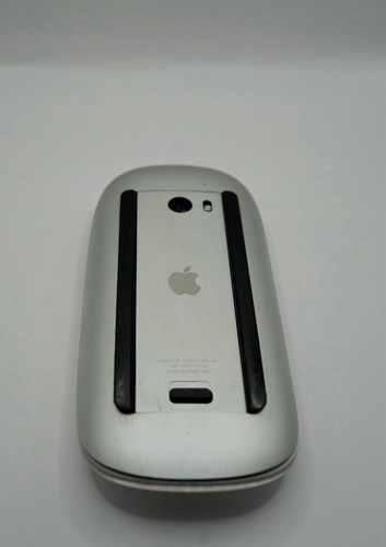 (J) Apple OEM Original (A1296) Bluetooth Magic Mouse (Battery Operated) - White - Picture 3 of 3