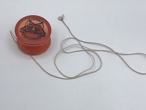 Duncan Butterfly Yo-Yo Yoyo Orange Red with a Black Decal 1986 - Picture 4 of 4