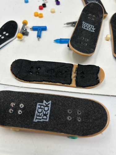 10 Vintage Tech Deck Finger Boards/Skateboards-Some Wheels And A Tool Only A Few - Picture 22 of 23