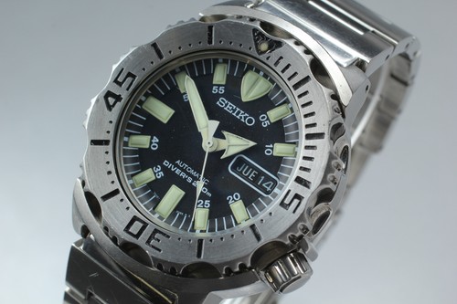 Seiko 1st Gen Black Monster 7S26-0350 Diver's 200m Automatic Men's Watch SKX779