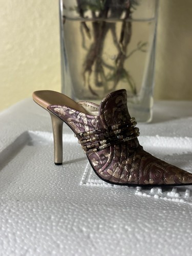 Just The Right Shoe ‘UPTOWN’ By Lorraine Vail (Raine) - 57-26010 - Picture 5 of 10