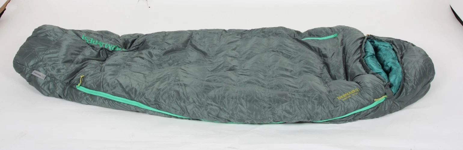 Therm-a-Rest Questar Sleeping Bag: 32F Down. Balsam, Small /70398/