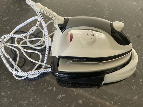 Russell Hobbs Steam Generator Iron