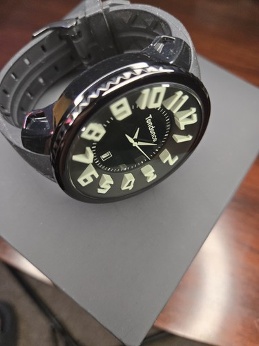 Tendence 02033010 AA Herren Gulliver Schwarz Silikon Uhr 100m - Bild 2 von 9