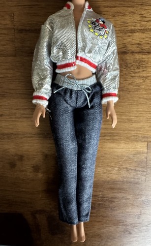 Barbie Doll Walt Disney World 25th Anniversary 1996 Mickey Mouse Jacket & Jeans - Picture 1 of 4