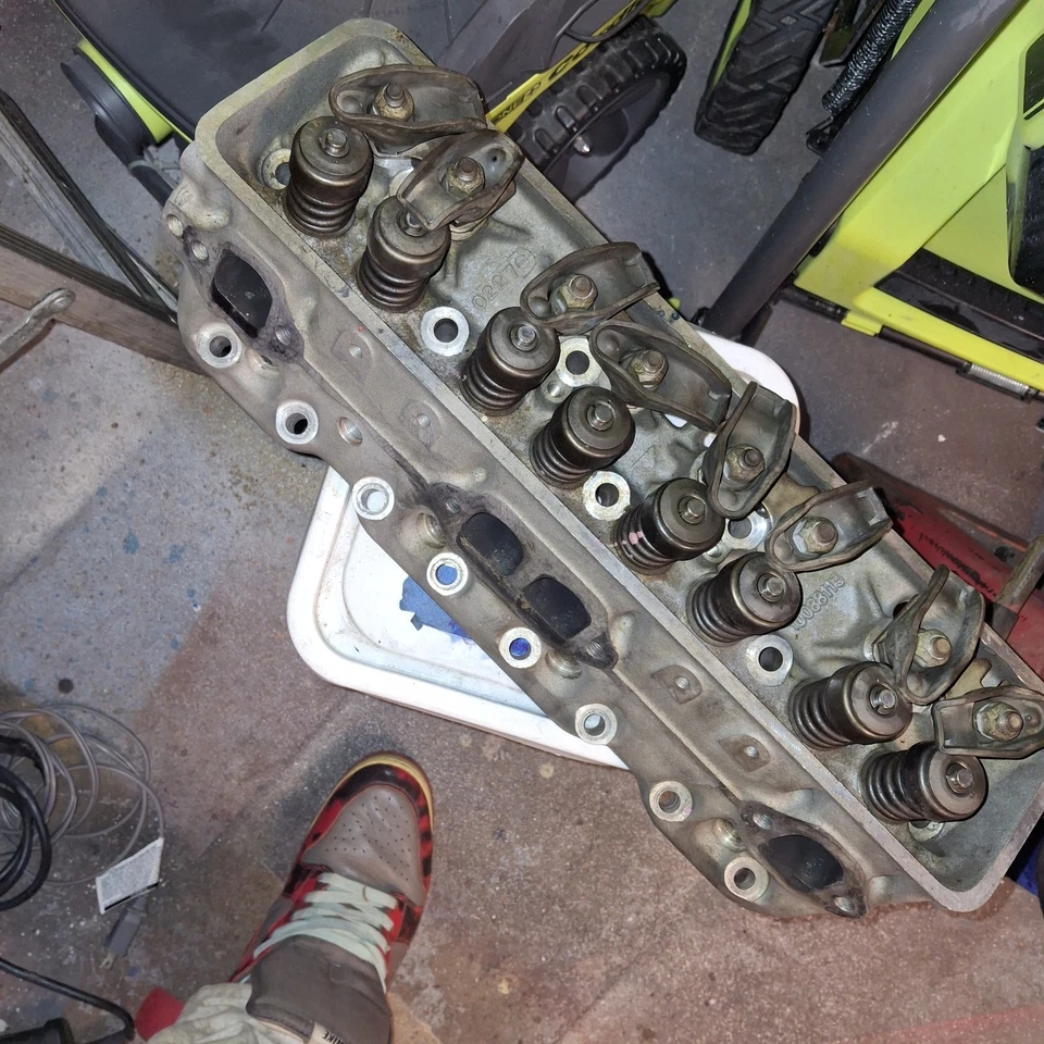 Chevrolet Camaro/Corvette 1970-1983 + juego de 2 cabezales Foto 2 de 4