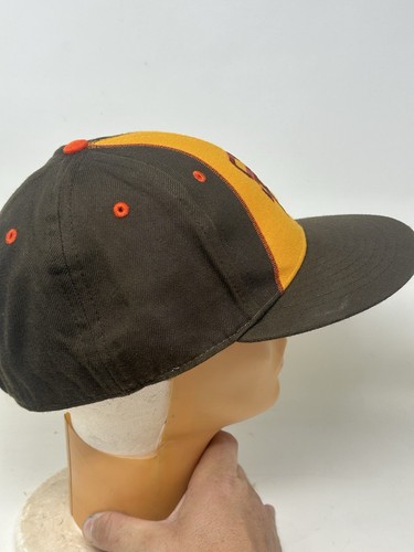 Vintage San Diego Padres COOPERS TOWN COLL The Pro MLB 1984 Fitted Hat 7 1/2 - Picture 3 of 13