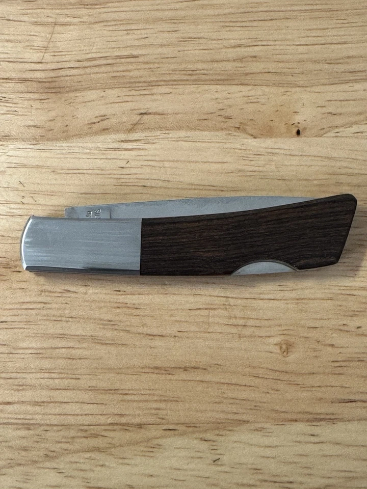 Navaja de Bolsillo Caballero Plata Japón Gerber 250 A Sakai De Colección Nueva En Caja Original Foto 3 de 4