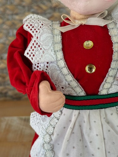 Vintage Mrs Santa Claus Christmas Music Dolls The San Francisco Music Box TESTED - Picture 4 of 11