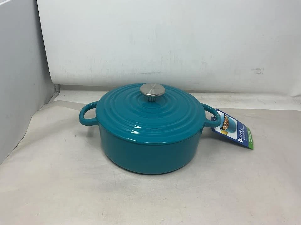 Chantel Cast Iron Dutch Oven (3 Qt.)