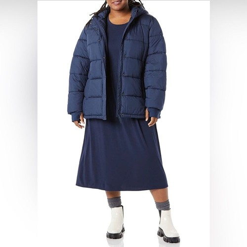 Amazon Essentials schwerer langärmeliger Puffermantel mit Kapuze für Damen - Bild 6 von 11
