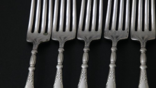 QUEEN ANNE ST. MORITZ Rogers Bros  Silverplate Flatware Five Dinner Forks - Picture 2 of 3