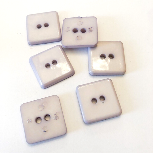 Vintage Lilac Square Plastic Two Hold Flat Buttons Set of Six 1980's - Picture 3 of 3
