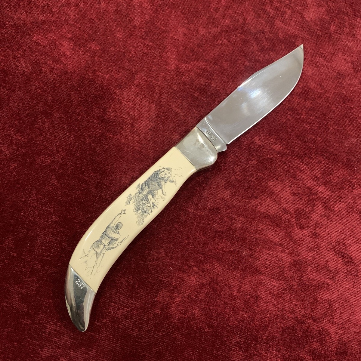 KA-BAR GRIZZLY CLASP KNIFE CK88 SCRIMSHAW 1988 COLLECTORS KA-BAR GRIZZLY CLASP KNIFE CK88 SCRIMSHAW 1988 COLLECTORS